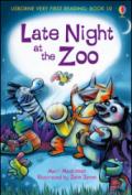 Late night at the zoo. Ediz. illustrata