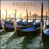 Venezia. La città e la musica. Ediz. italiana, inglese e tedesca. Con 4 CD Audio