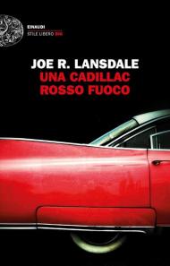 Una Cadillac rosso fuoco