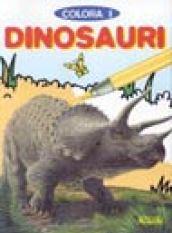 Colora i dinosauri. Ediz. illustrata