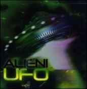 Alieni e UFO. Libro pop-up. Ediz. illustrata
