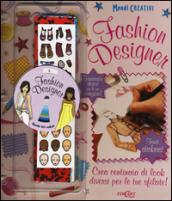 Fashion designer. Con gadget