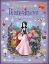 Biancaneve. Principesse. Con adesivi