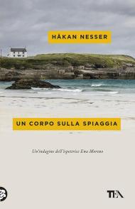 Un corpo sulla spiaggia