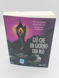 Ciò che un giorno era mio. E se la regina avesse bevuto la pozione sbagliata? A twisted tale