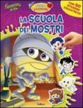 La scuola dei mostri. Con adesivi