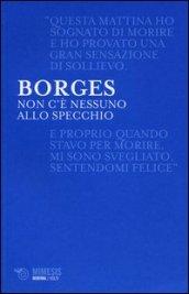 Non c'è nessuno allo specchio