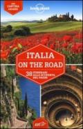 Italia on the road. 40 itinerari alla scoperta del paese. Con cartina