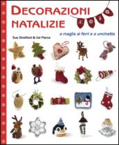 Decorazioni natalizie a maglia ai ferri e a uncinetto