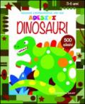 Dinosauri. Allenare l'intelligenza con gli adesivi. Ediz. illustrata