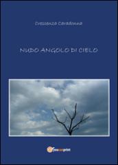 Nudo angolo di cielo