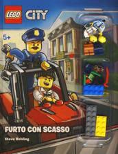 Furto con scasso. Lego City. Ediz. a colori. Con gadget. 6.