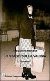 Lo spago sulla valigia