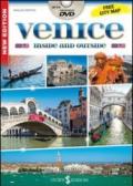 Venezia dentro e fuori. Con mappa. Ediz. inglese. Con DVD