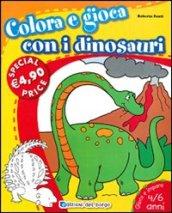 Colora e gioca con i dinosauri. Ediz. illustrata