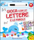 Gioca con le lettere e le parole. Con gadget