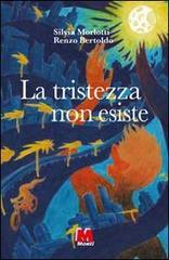 La tristezza non esiste. Una straniante sfida a due alla ricerca di una maschera perfetta