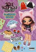 Fashion book. Na! Na! Na! Surprise!