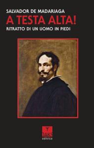 A testa alta! Ritratto di un uomo in piedi