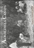 Album della canapa. Eccezionale servizio fotografico, realizzato nel 1950 circa, dedicato alla coltivazione della canapa. Ediz. illustrata