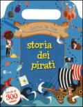 Scrivi la tua storia dei pirati. Con adesivi. Ediz. illustrata